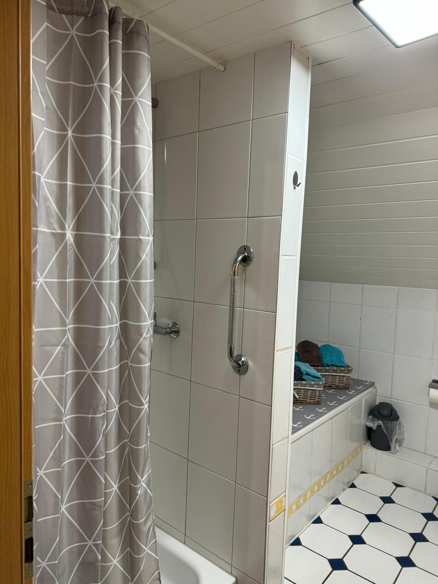 Familienferienwohnung 埃肯弗德 外观 照片